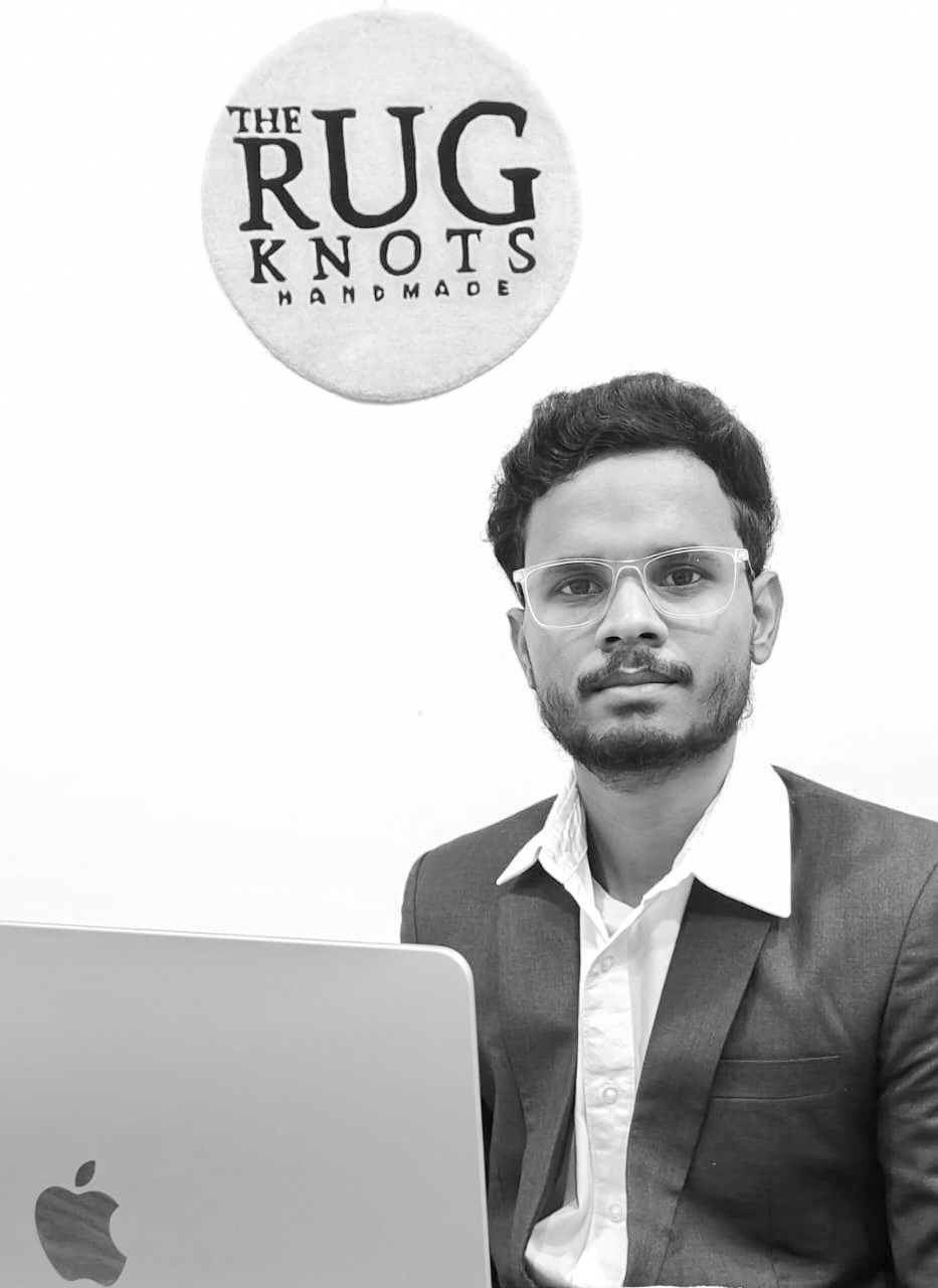 Portrait of The Rug Knots Founder/CEO